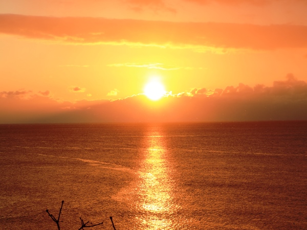 海の別邸ふる川から見える今日の朝日～平成28年1月31日